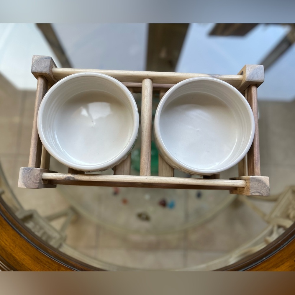 🐾 Rustic 🐾 Dog Bowl Set With Elevated Stand - Picture 3 of 6